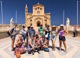 Angloville: Discover the World 