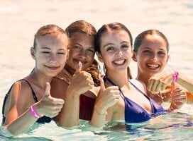 Angloville: Discover the World