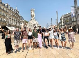 International students enjoy learning French in South France with Accent Français