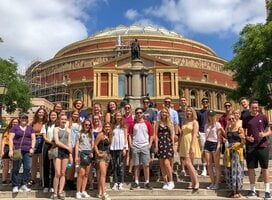 Students explore London during orientation.